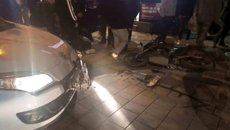 Zonguldak’ta Motosiklet ve Otomobil Çarpıştı: 2 Yaralı